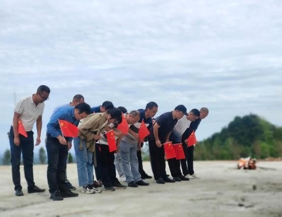 山门镇横溪片中小学党支部开展