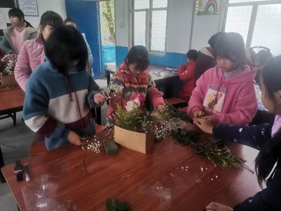 洞口县茶场黉舍凸起素质教育做实做细“双减”