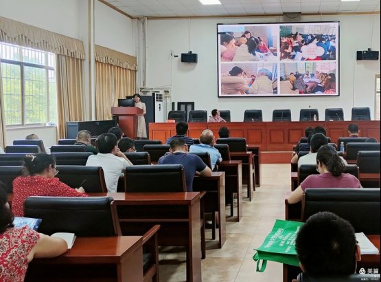不忘初心勤耕耘，牢记使命谋发展