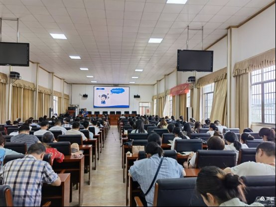 不忘初心勤耕耘，牢记使命谋发展