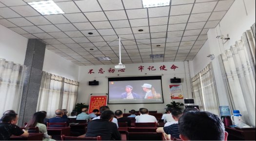 “铭记光辉历史，传承红色基因”主题党日运动——