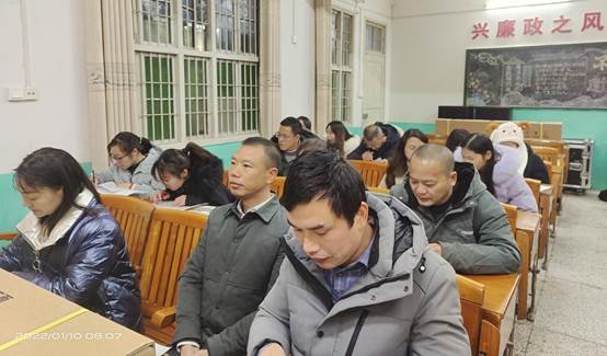 横溪中学召开门生安全暨防疫工作会议