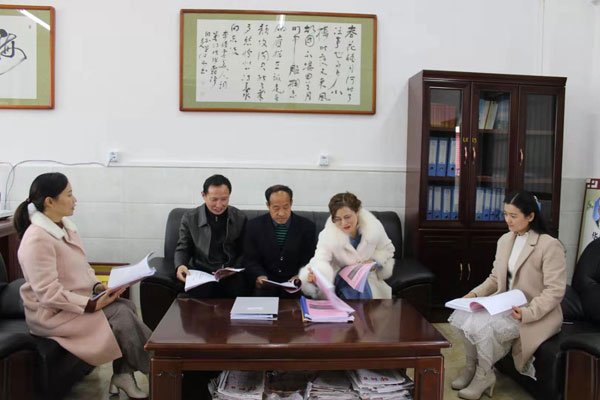 专家引领科研 课题层层推进