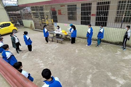 开展核酸检测，筑牢防控防线——邵阳县塘渡口镇玉田中学开展全校核酸检测