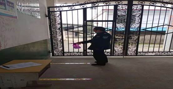 疫情防控应急演练 共筑安全防线—白仓镇中乙小学疫情防控应急演练活动