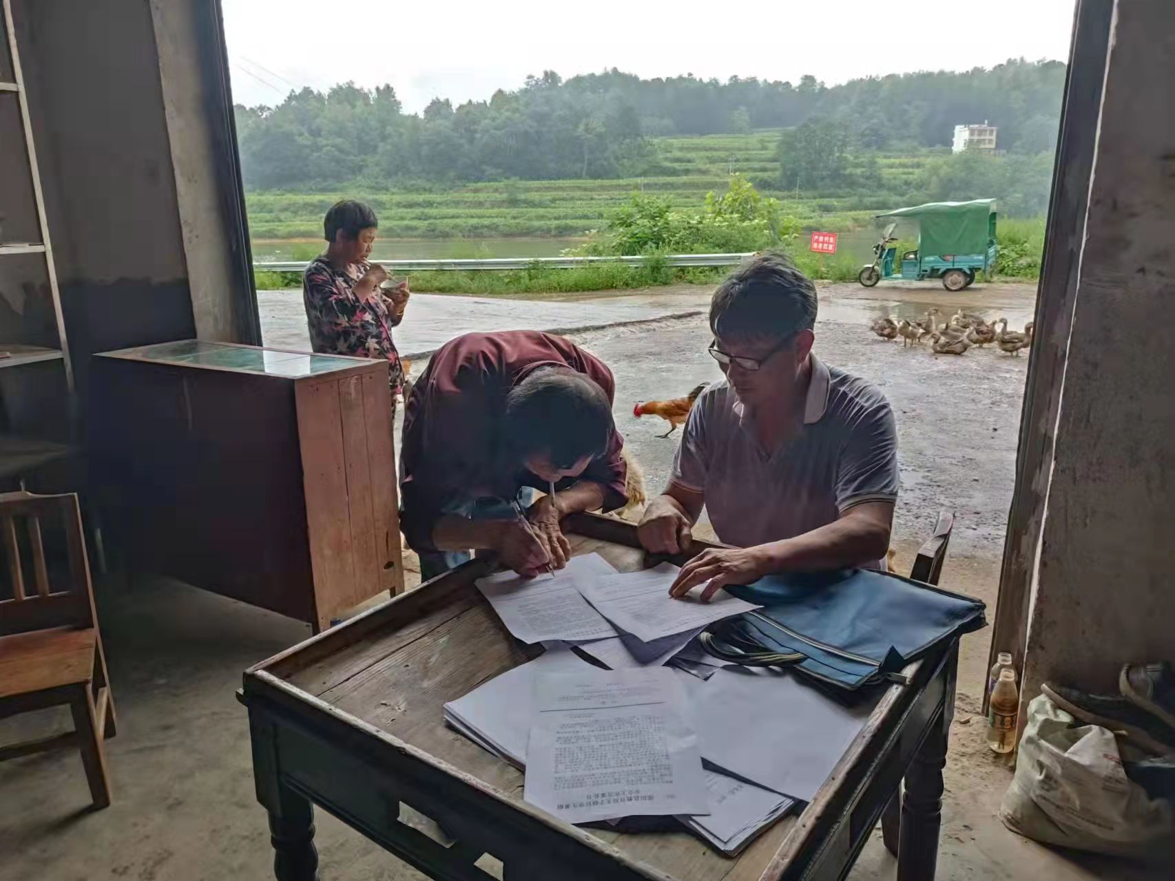 金称市镇中心完小暑期“防溺水”家访活动