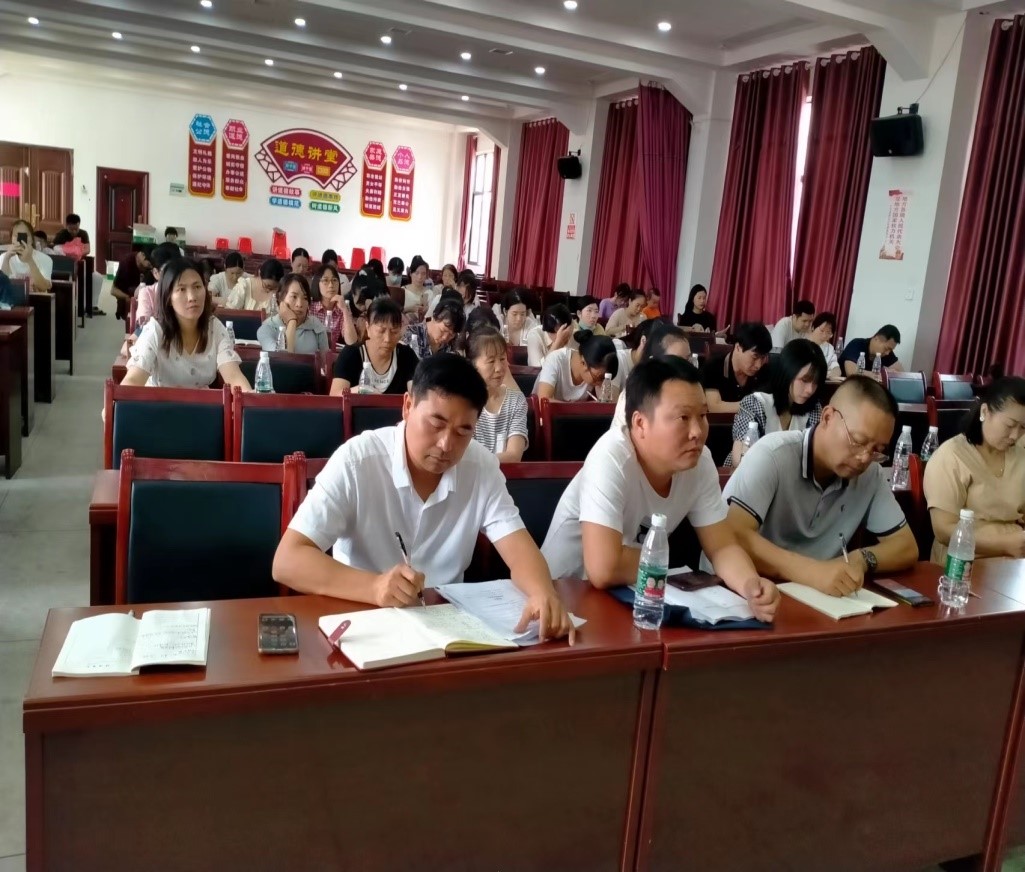 守教育之心  铸师德之魂——  邵阳县白仓镇中心完小“四防”安全讲座