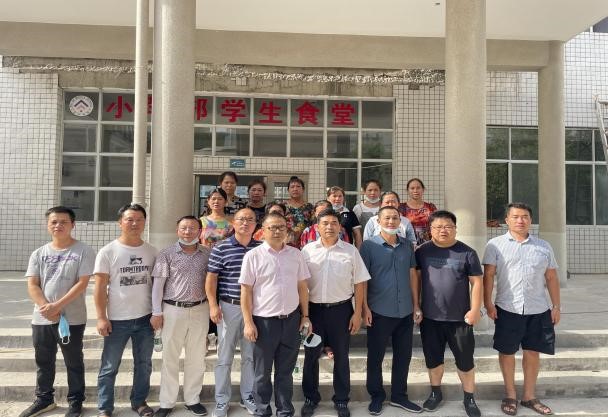 白仓镇中心完小  “加强学校食堂管理，筑牢食品安全防线” ——学习交流活动总结