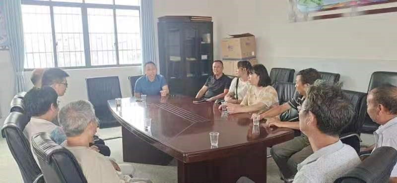 洞口县高沙中心学校：深入基层慰问一线教师