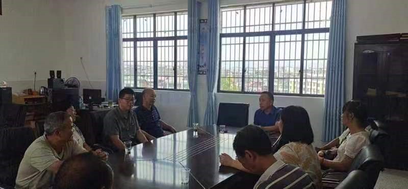 洞口县高沙中心学校：深入基层慰问一线教师