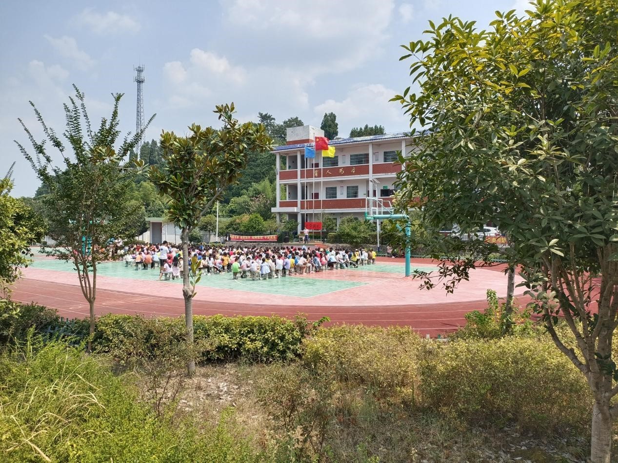 新宁县万塘中心小学举行2022年秋季开学典礼