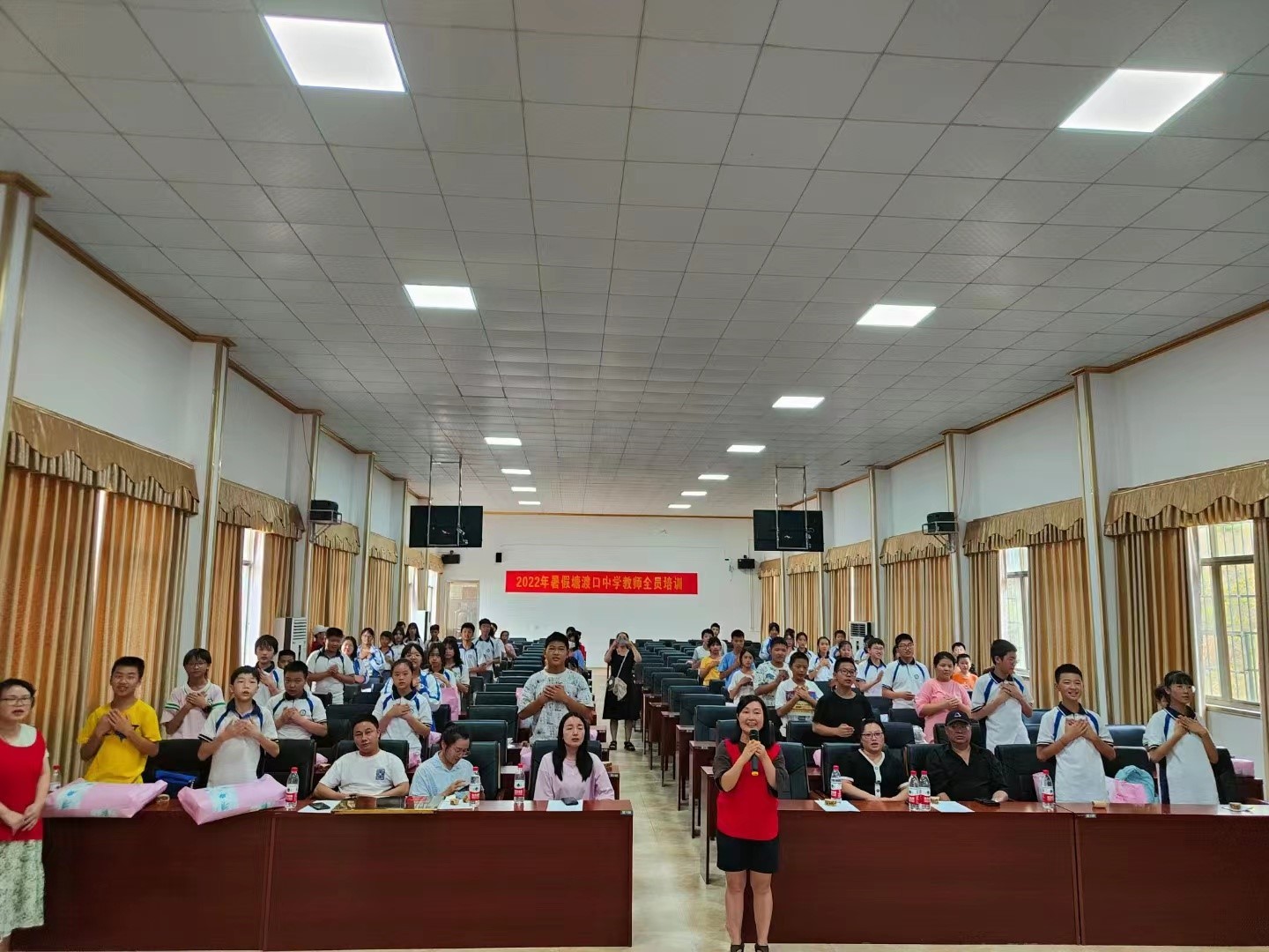 邵阳县梦之航委员工作室开展“悦迎中秋，情圆塘中”关爱留守学生活动