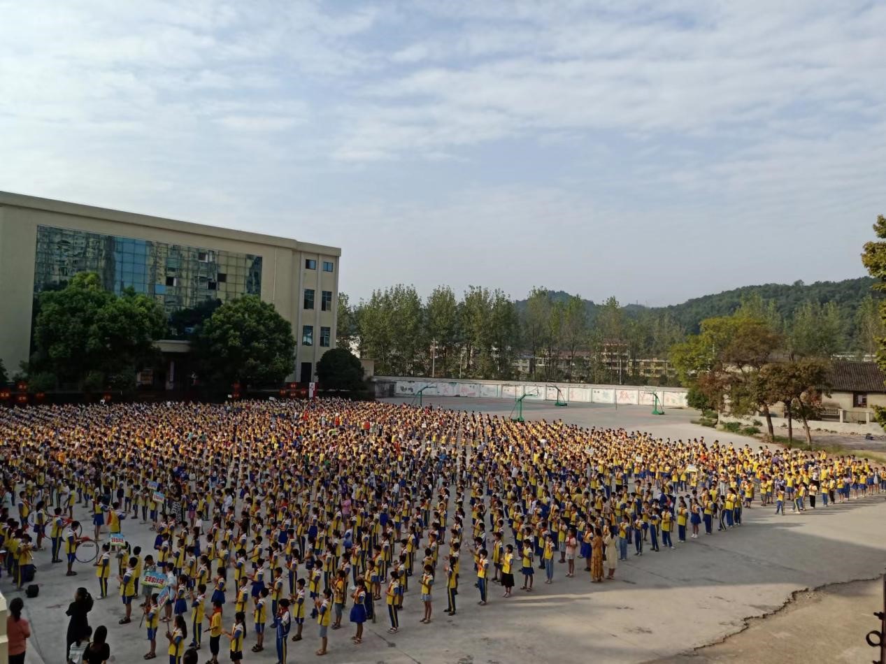 喜迎二十大 永远跟党走 奋进新征程             ——塘渡口镇第一完全小学高小部2022年下学期开学典礼