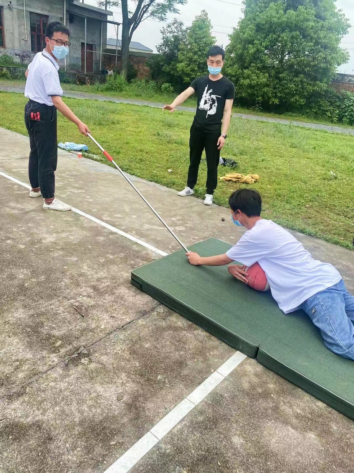 军田中学2022年秋季学期防溺水演练活动