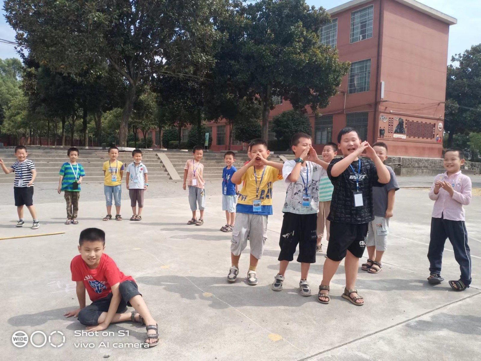 邵阳县 下花桥镇中心完全小学党支部组织开展防溺水安全演练活动