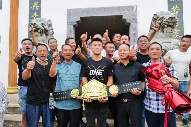 王者归来，荣耀夫夷