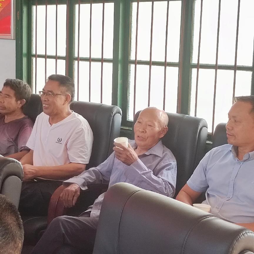 九九话重阳，浓浓敬老情