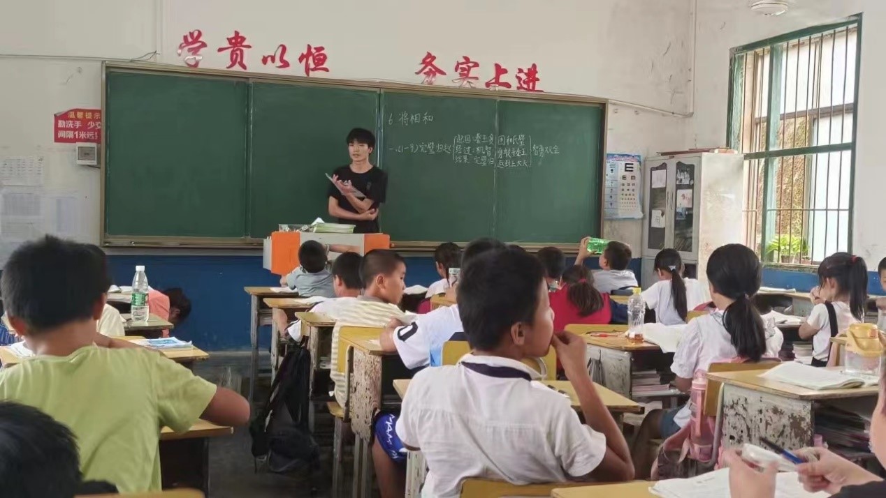 风好正是扬帆时,不待扬鞭自奋蹄