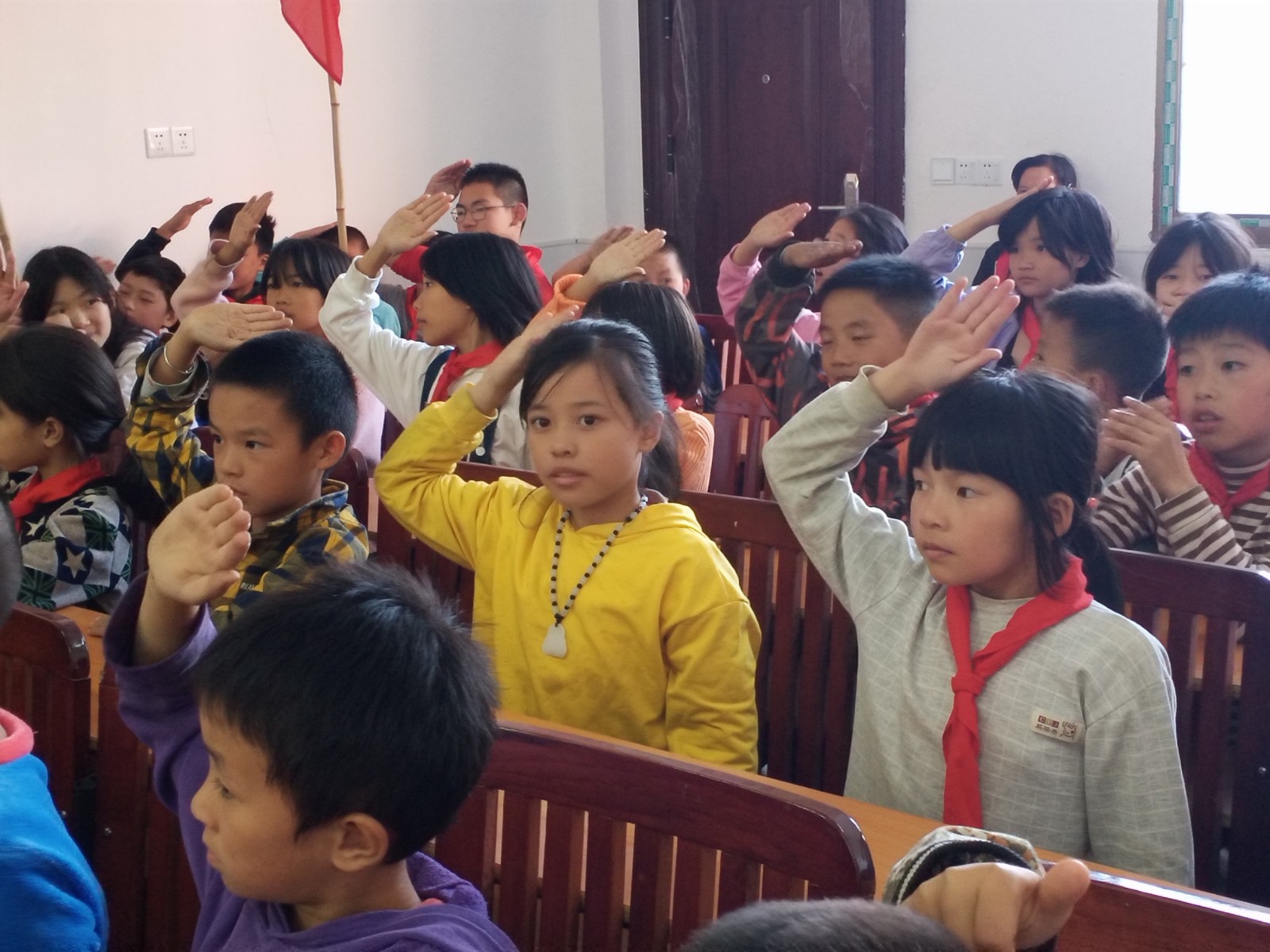 童心献礼二十大，强国有我新征程