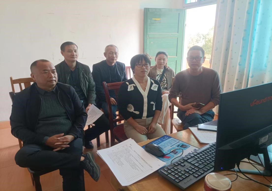 观盛会豪情满怀，聚众志砥砺奋进