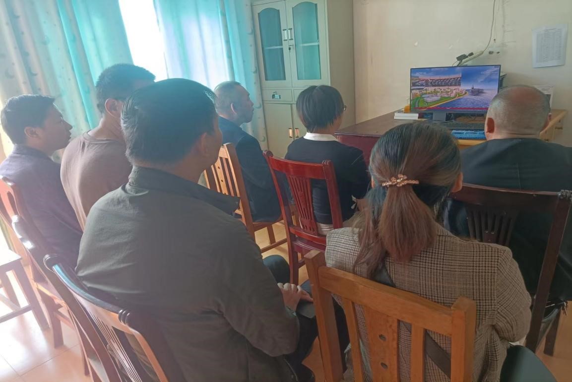 观盛会豪情满怀，聚众志砥砺奋进