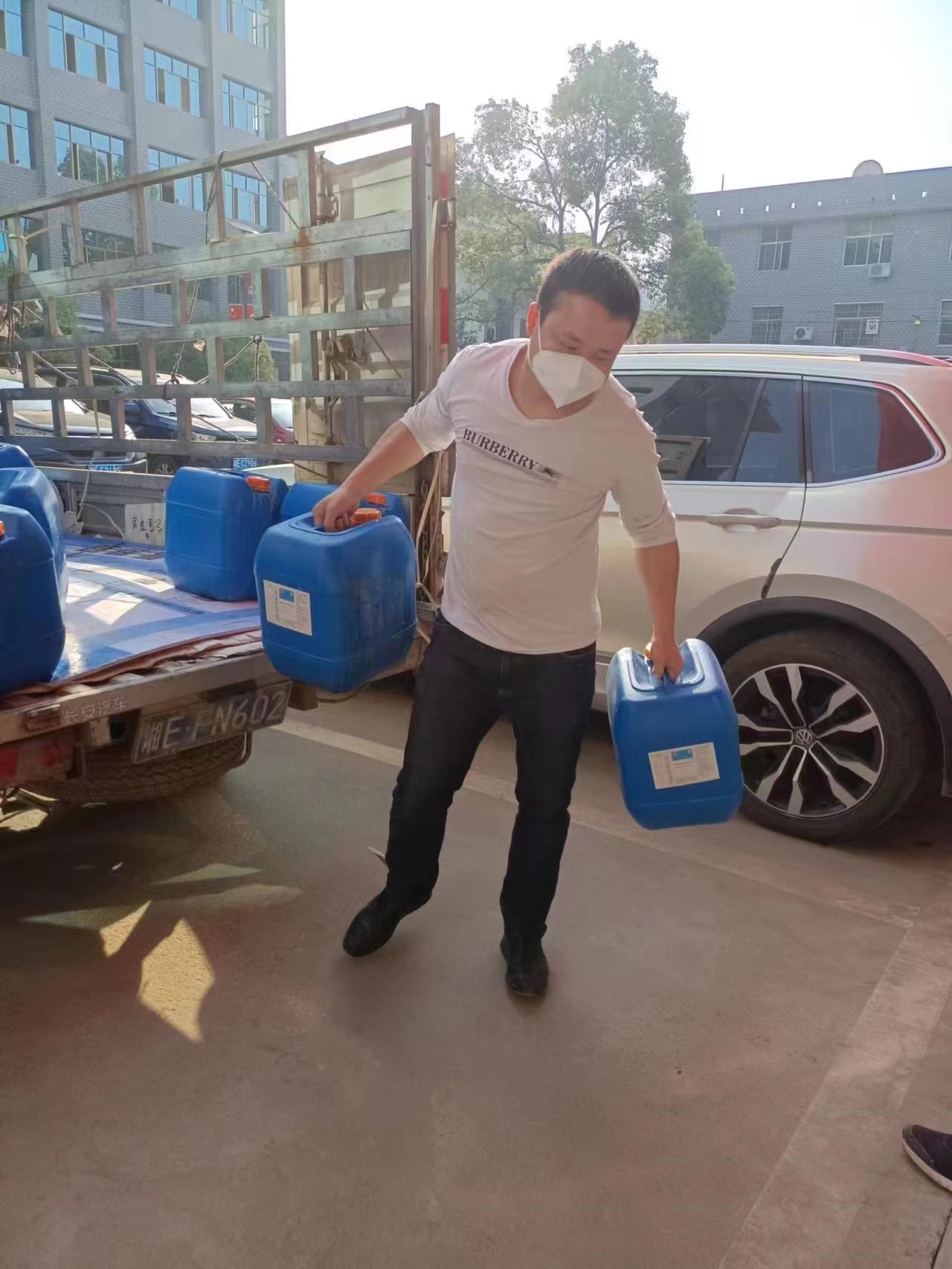 凝心聚力再出发，团结一心共抗“疫”