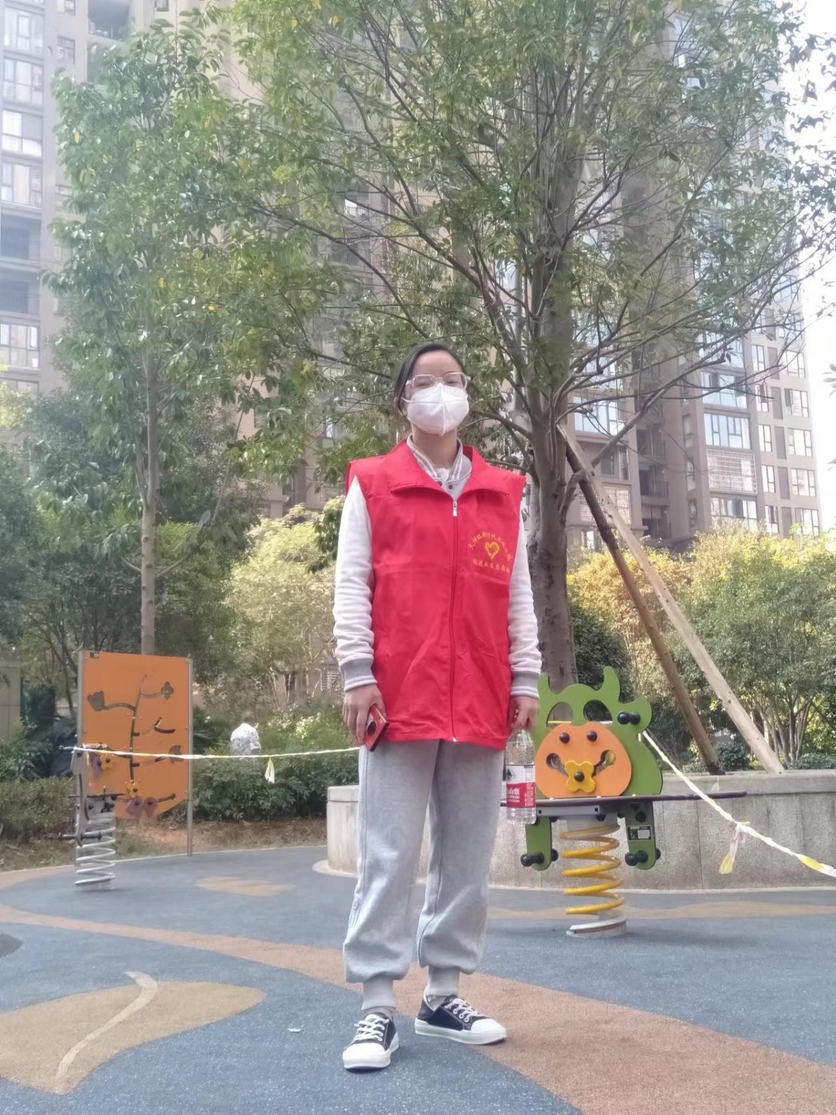 铁肩担重任，党员显担当