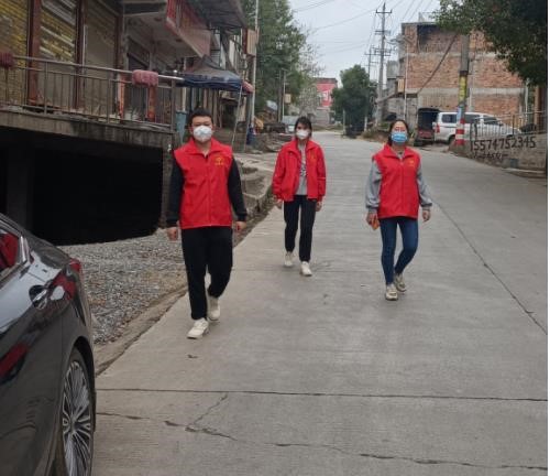 并肩战疫 、志愿同行--蔡桥乡小学联合支部志愿者  助力防疫攻坚战纪实