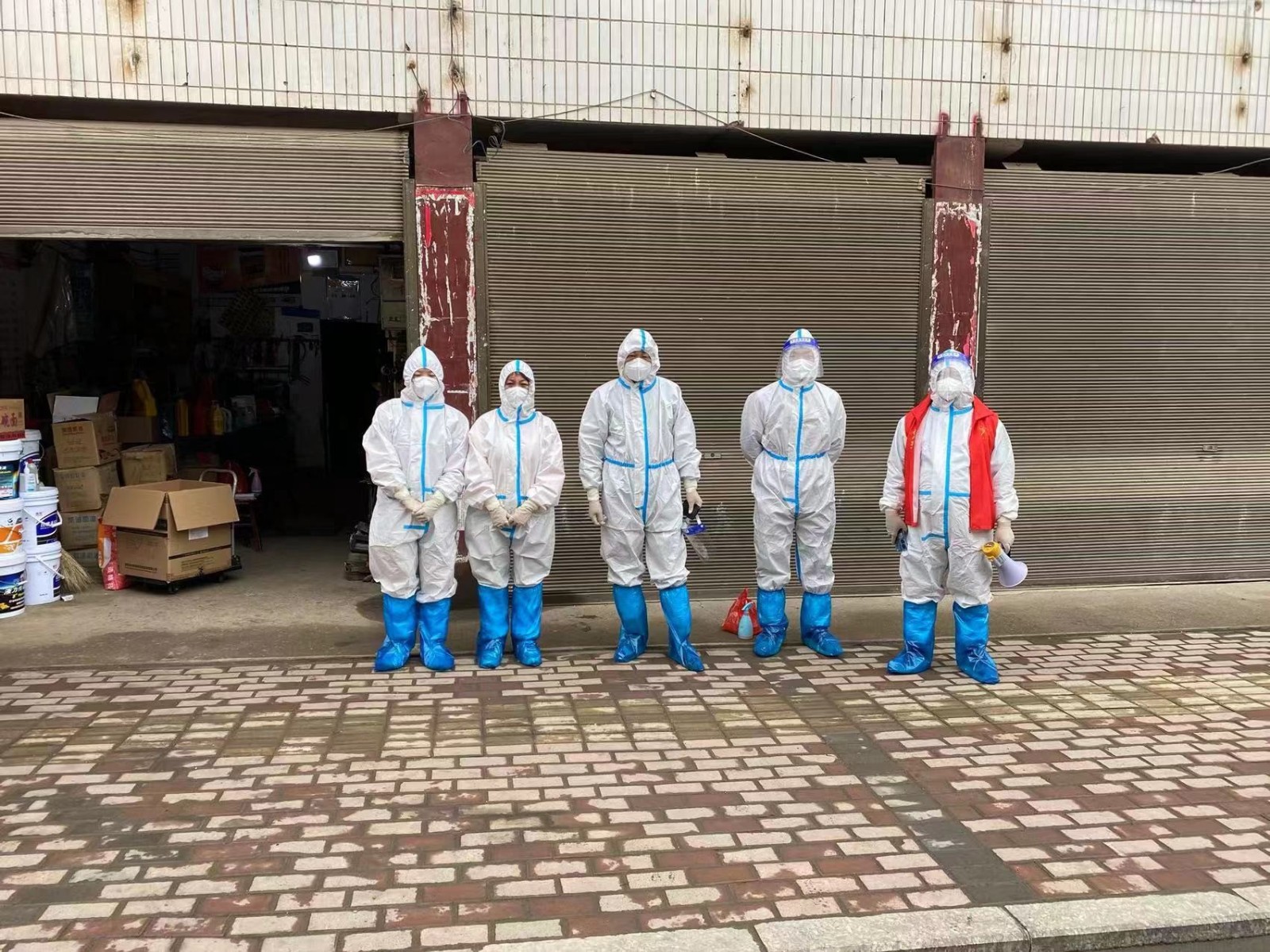 战“疫”展担当，并肩上阵“夫妻兵”