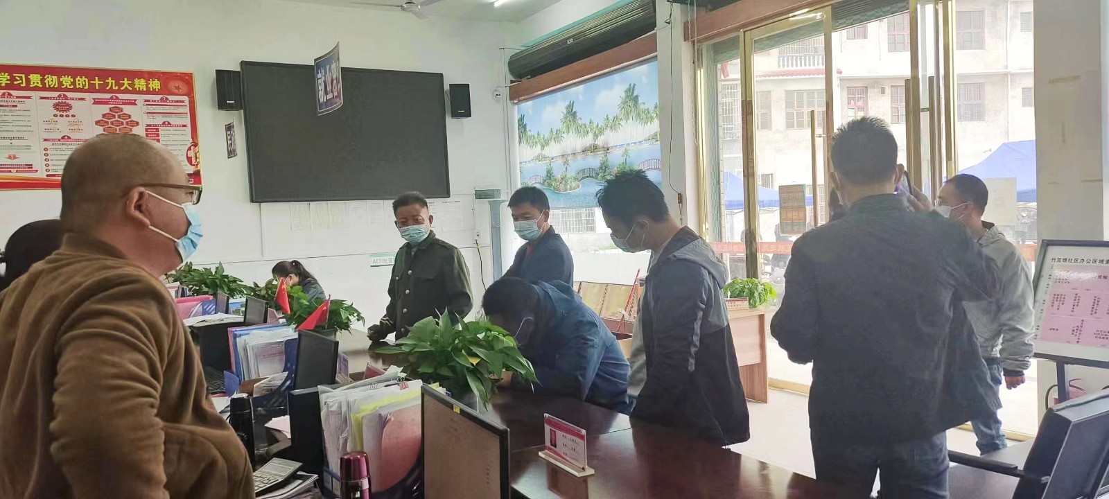 师者逆行，疫往无前