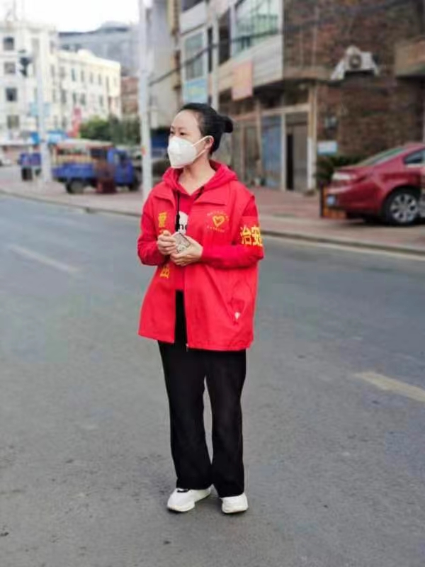 育人之师，抗疫之士