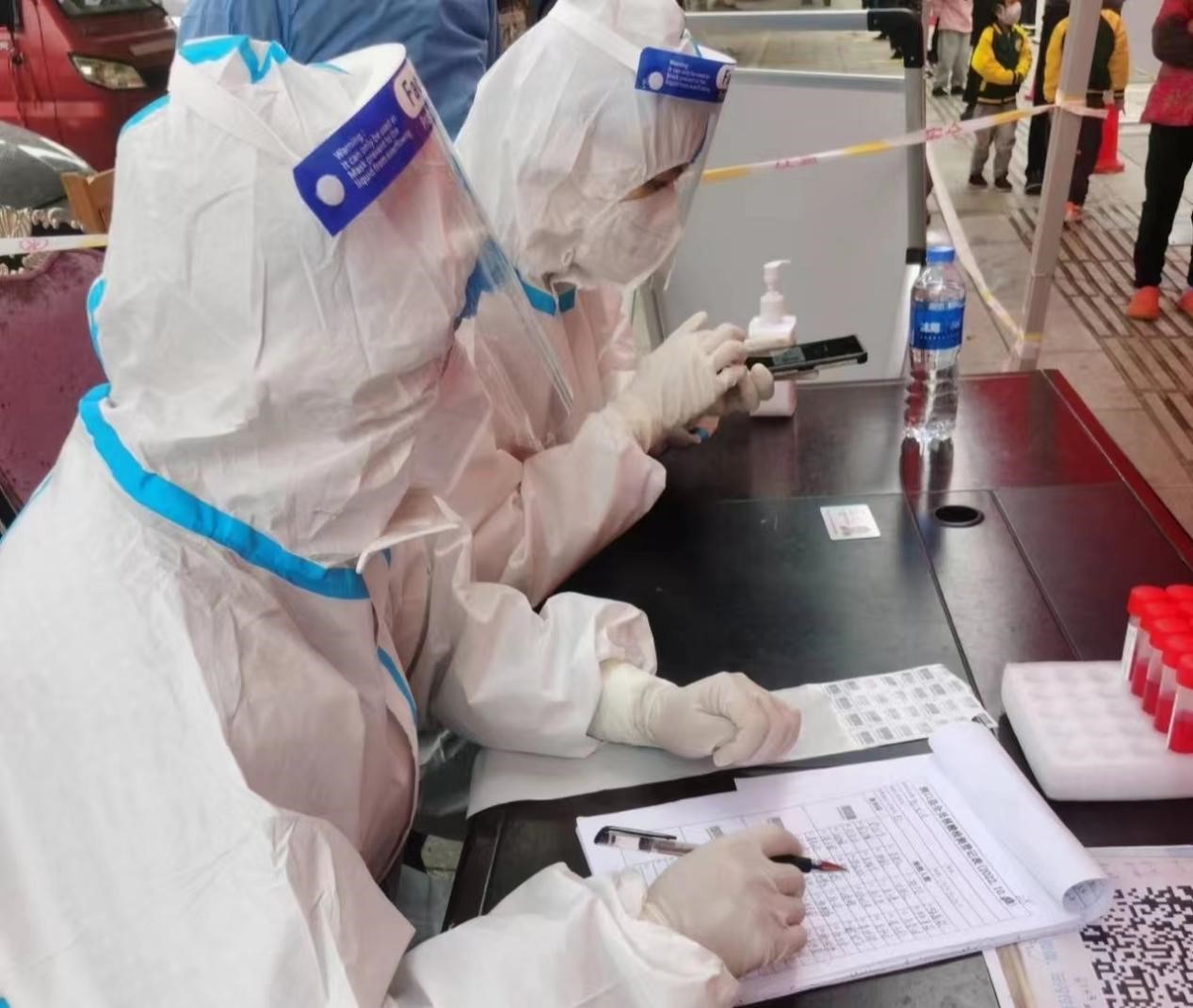 情暖“疫”线，师者担当