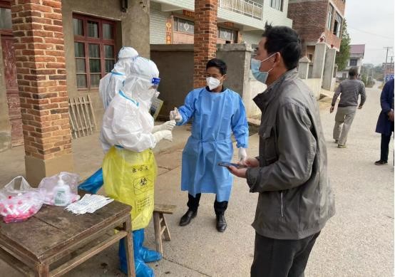 “疫”不容辞  团结合作