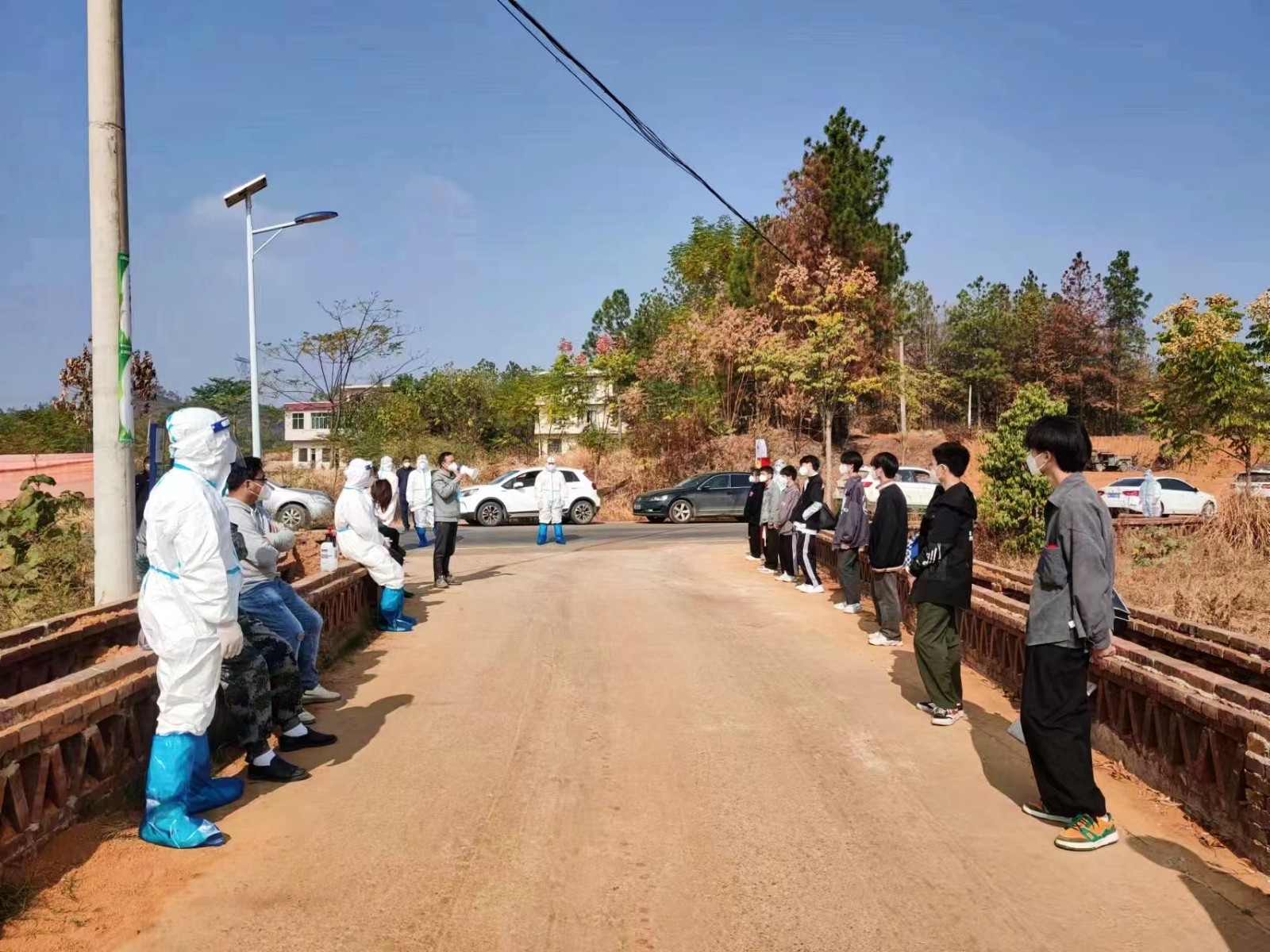 诸甲亭乡中心学校防控疫情、线上教学  工作简报