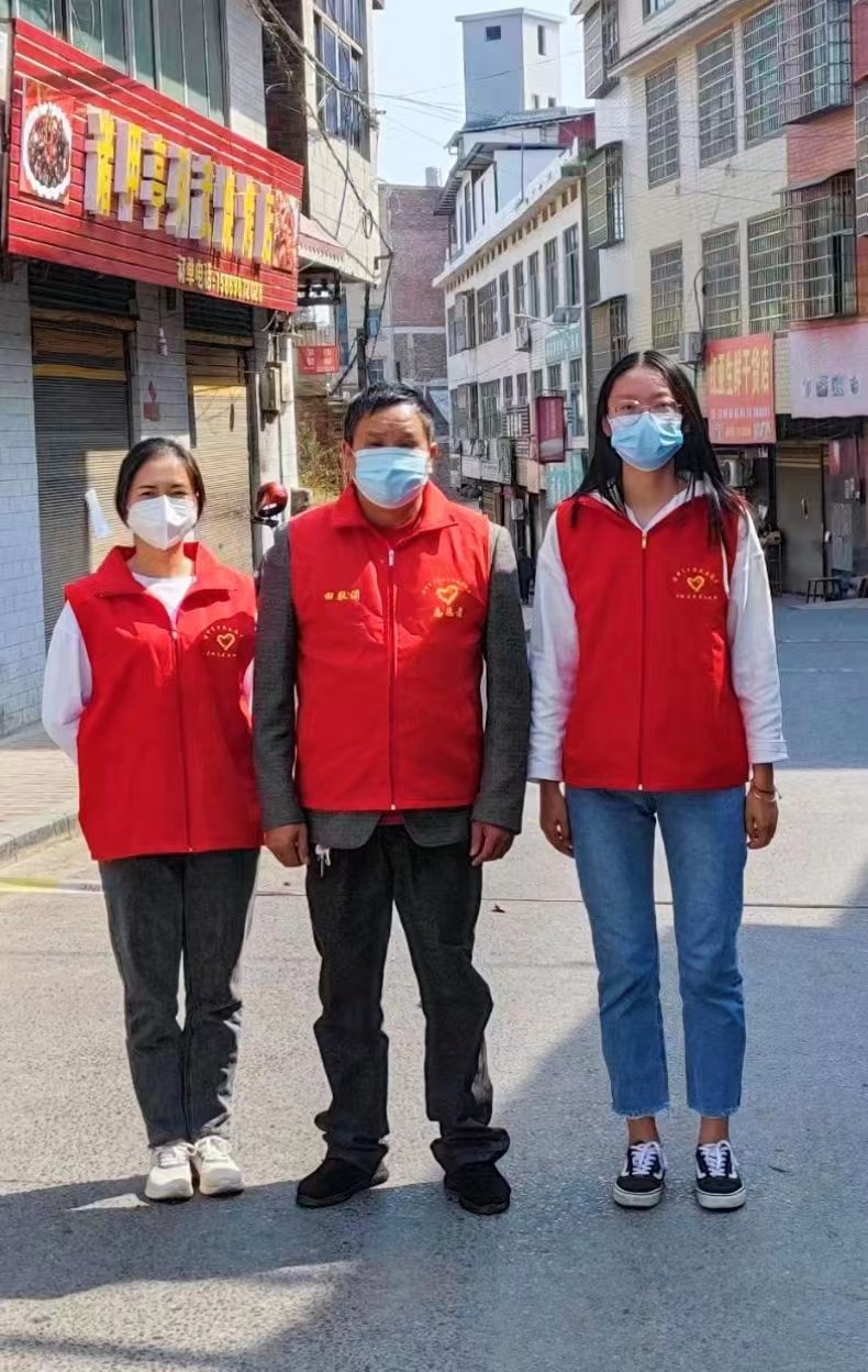 诸甲亭乡中心学校防控疫情、线上教学  工作简报