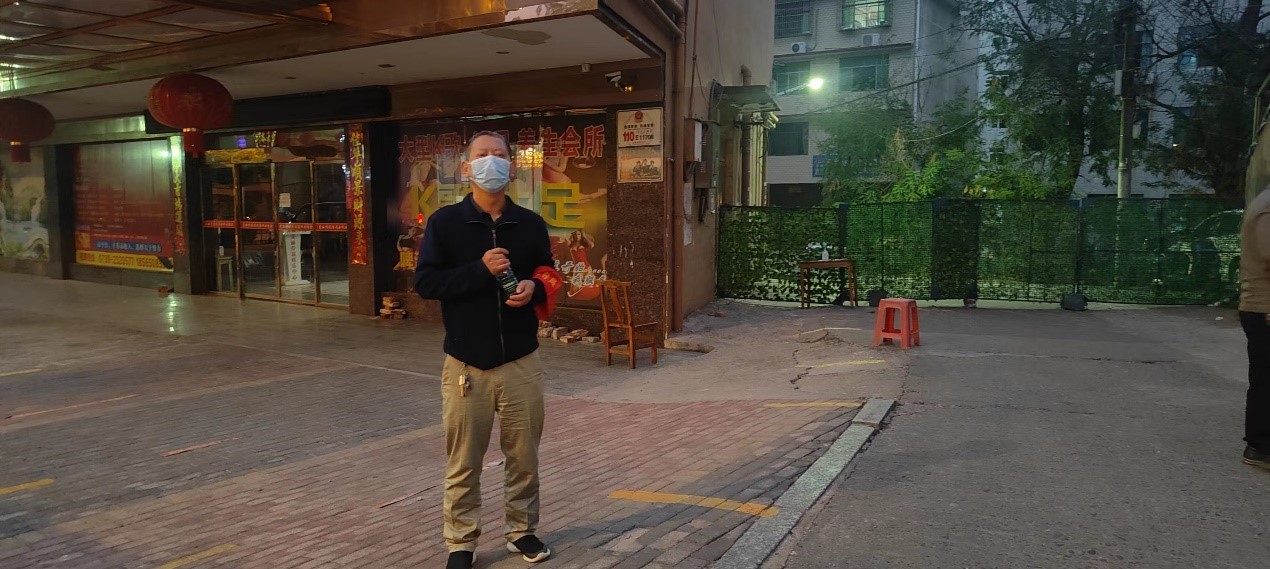 教师志愿者在抗“疫”一线闪闪发光（二）