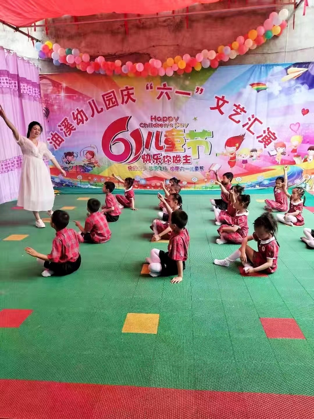 回龙寺镇中心幼儿园教师 用支教诠释最美青春