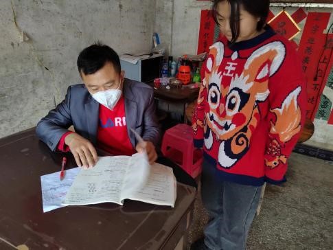 邵阳县蔡桥乡中学抗疫期间开展家访暨心理疏导活动