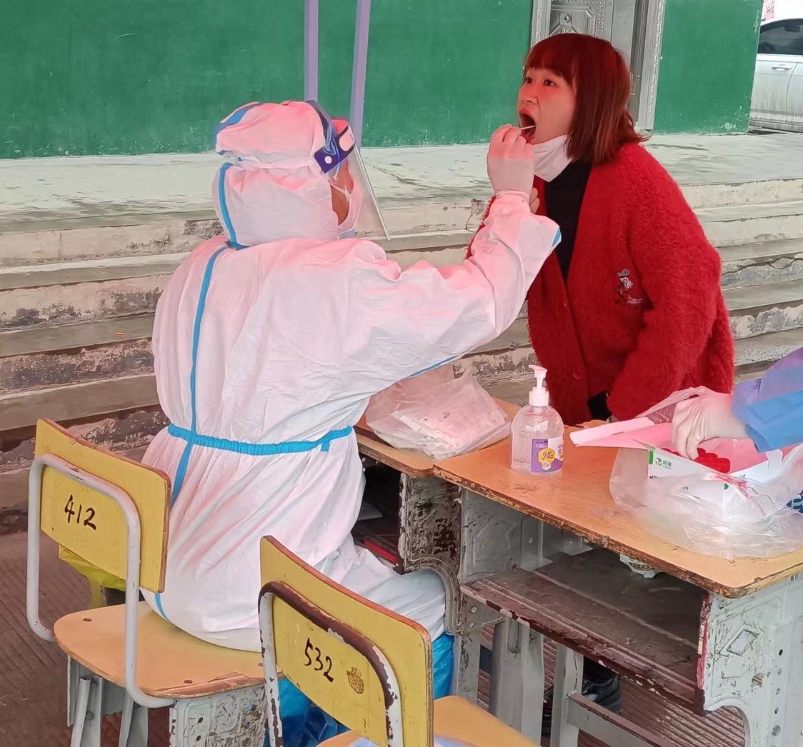 开展核酸采样演练，提高实战能力