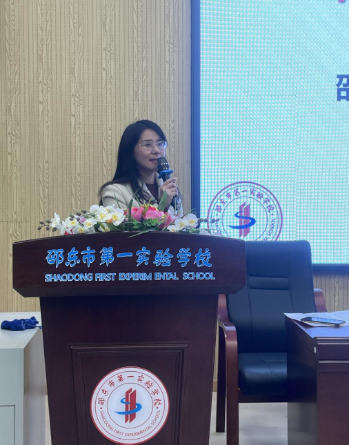 砥砺开新篇，奋楫再启程——第三届邵东市姚可平初中英语名师工作室举办启动仪式