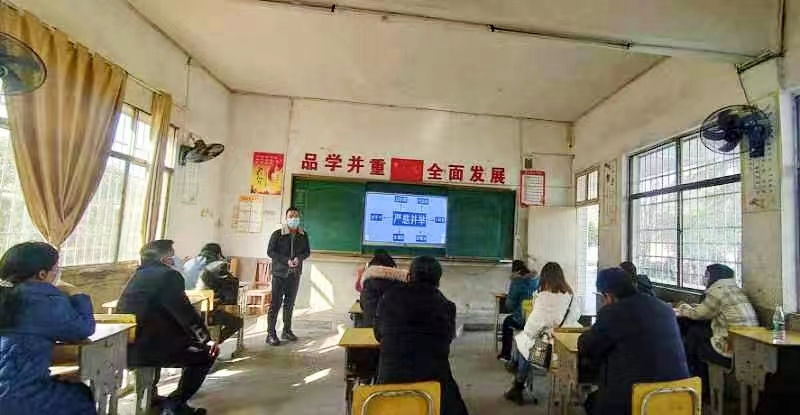 校际互促勤切磋，教研结对抒情怀