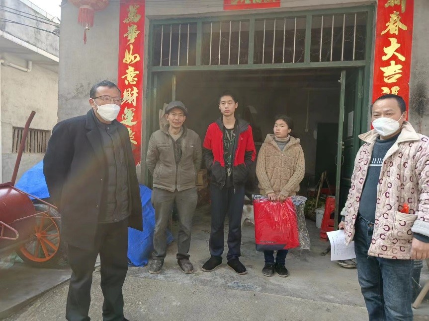 点滴之水成海洋，颗颗爱心变希望