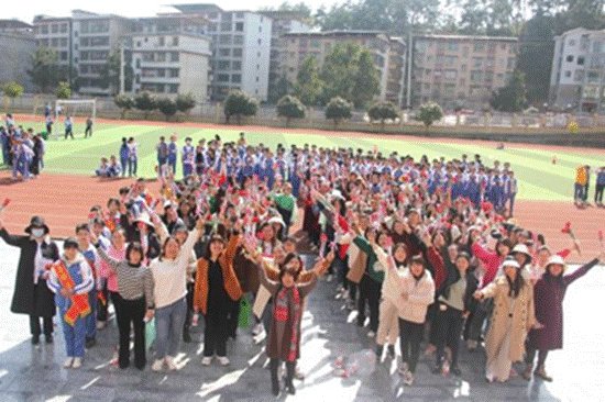 塘渡口中学：热烈庆祝第112个3·8国际妇女节