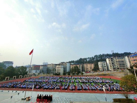 塘渡口中学举行2022年春季开学典礼