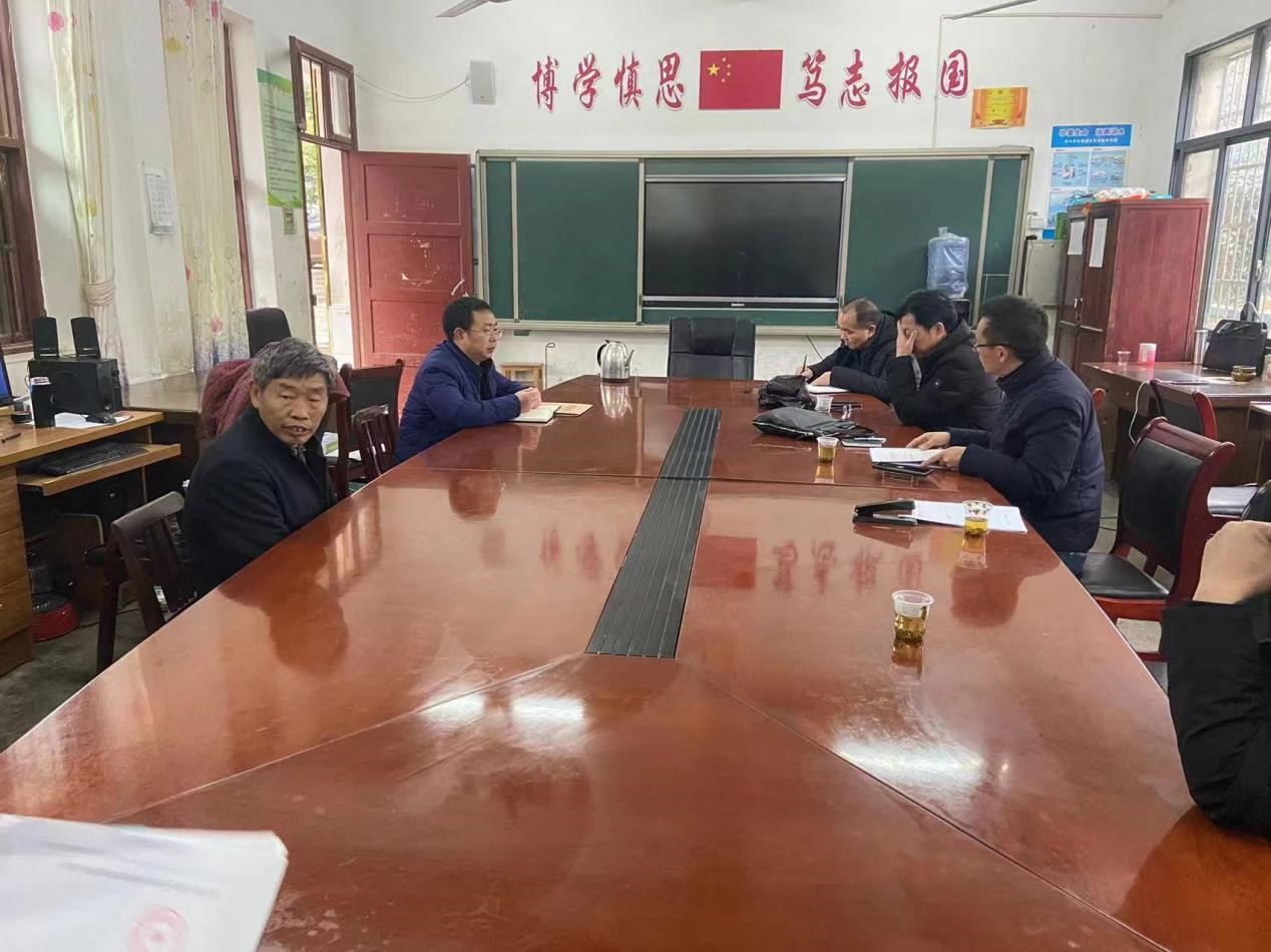 新宁县教育局开学工作督查组检查清江桥乡开学工作