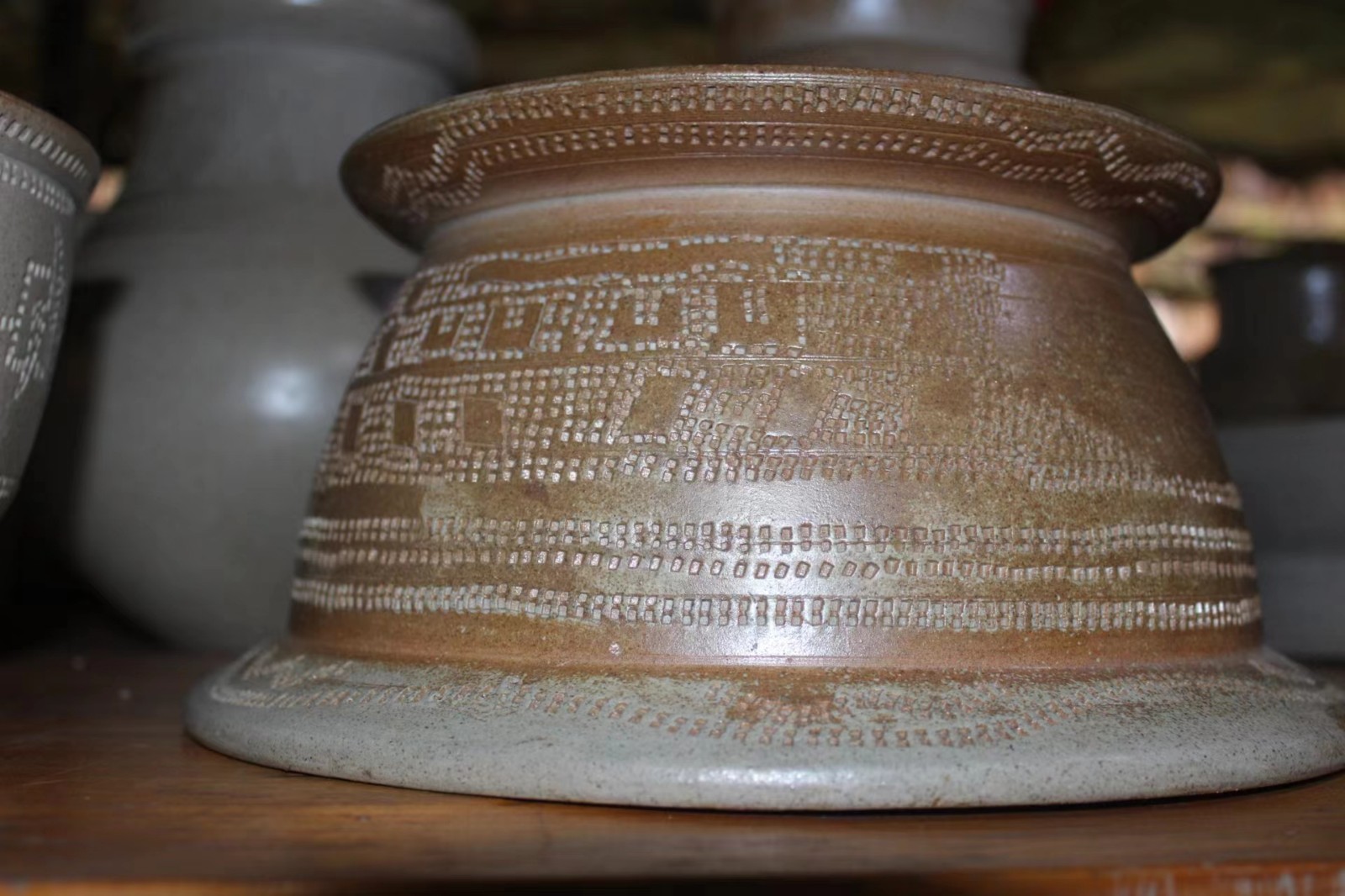 “湘西记忆”系列是辰溪土陶非遗基地销售最为火爆的产品