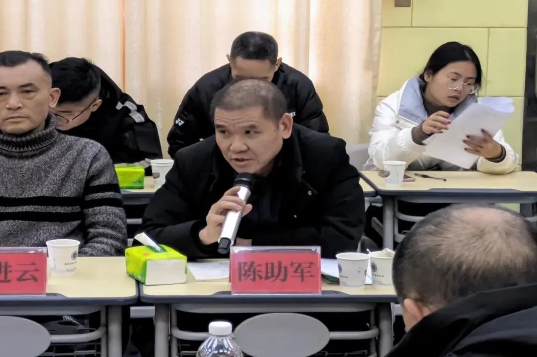 邵阳县首届中小学校园足球文化交流活动在七中顺利举行