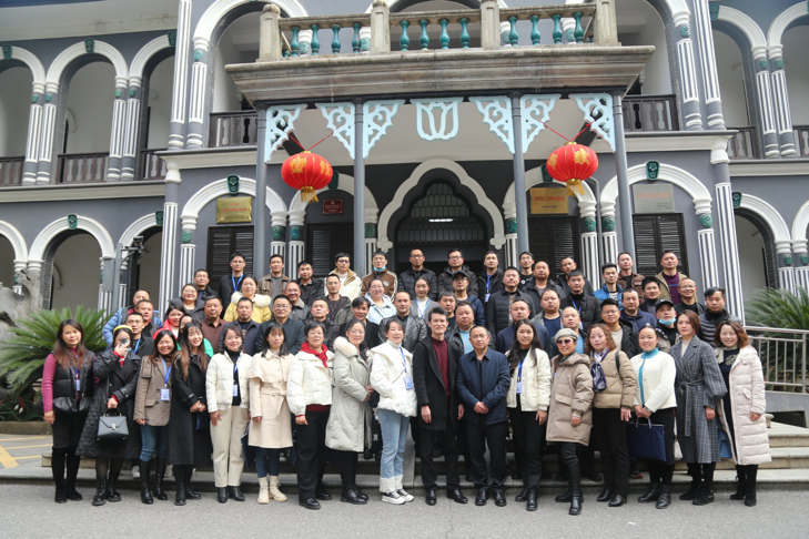 “国培计划”2022邵阳骨干校(园)长提升研修班走进湖南第一师范学院第一附属小学进行实地考察和学习