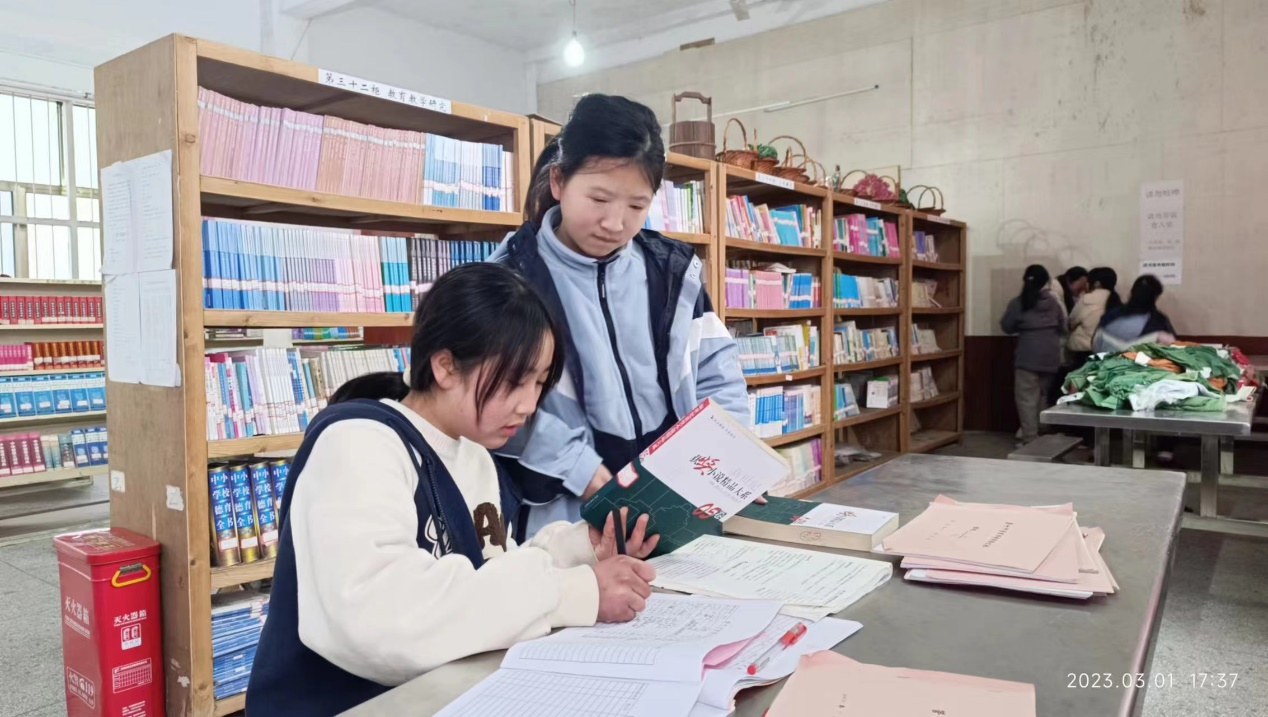 书香润心灵，阅读促成长