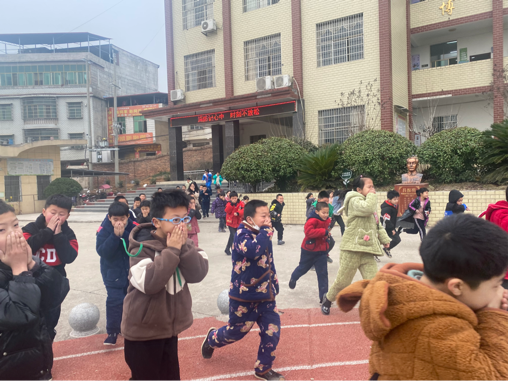 消防演练不放松，筑牢安全防火墙